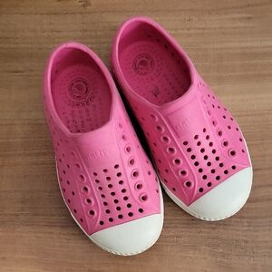 Native Kids Pink and White Water Shoes